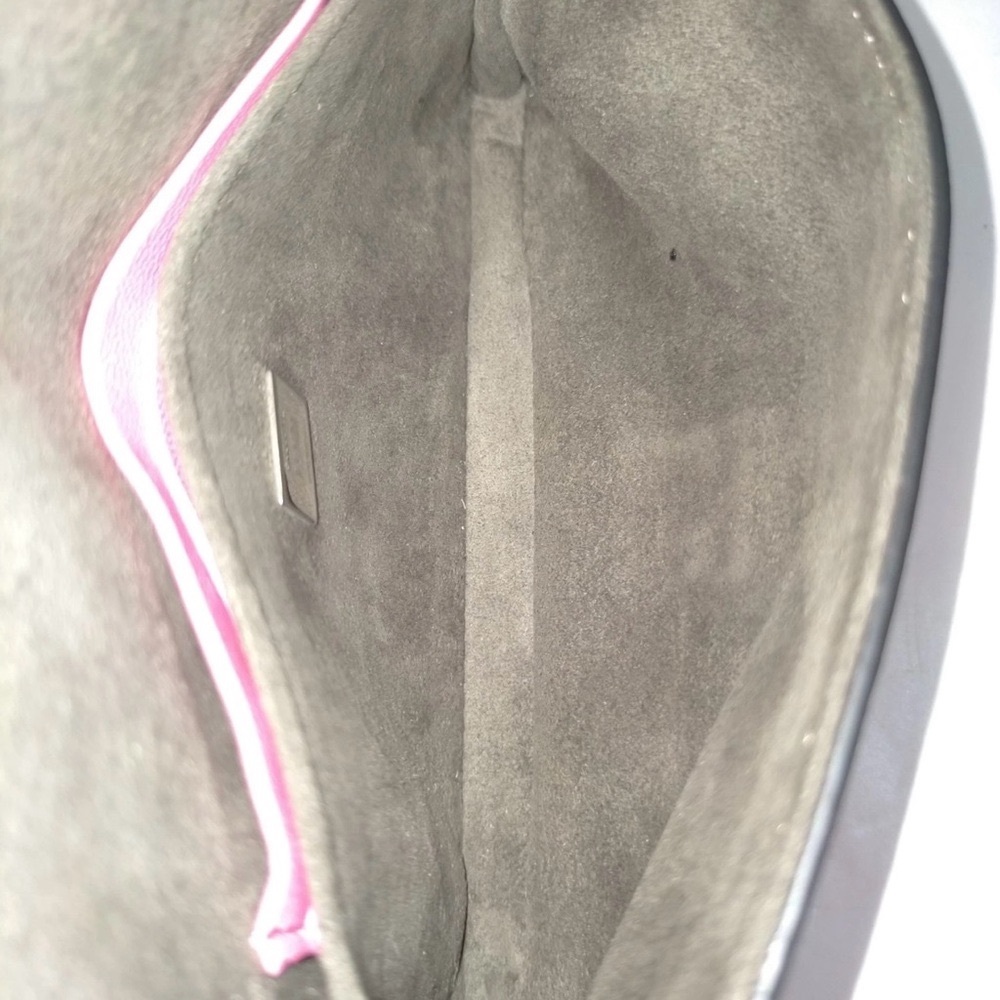 Fendi Monster Micro Baguette in Pink leather - Picture 9 of 13